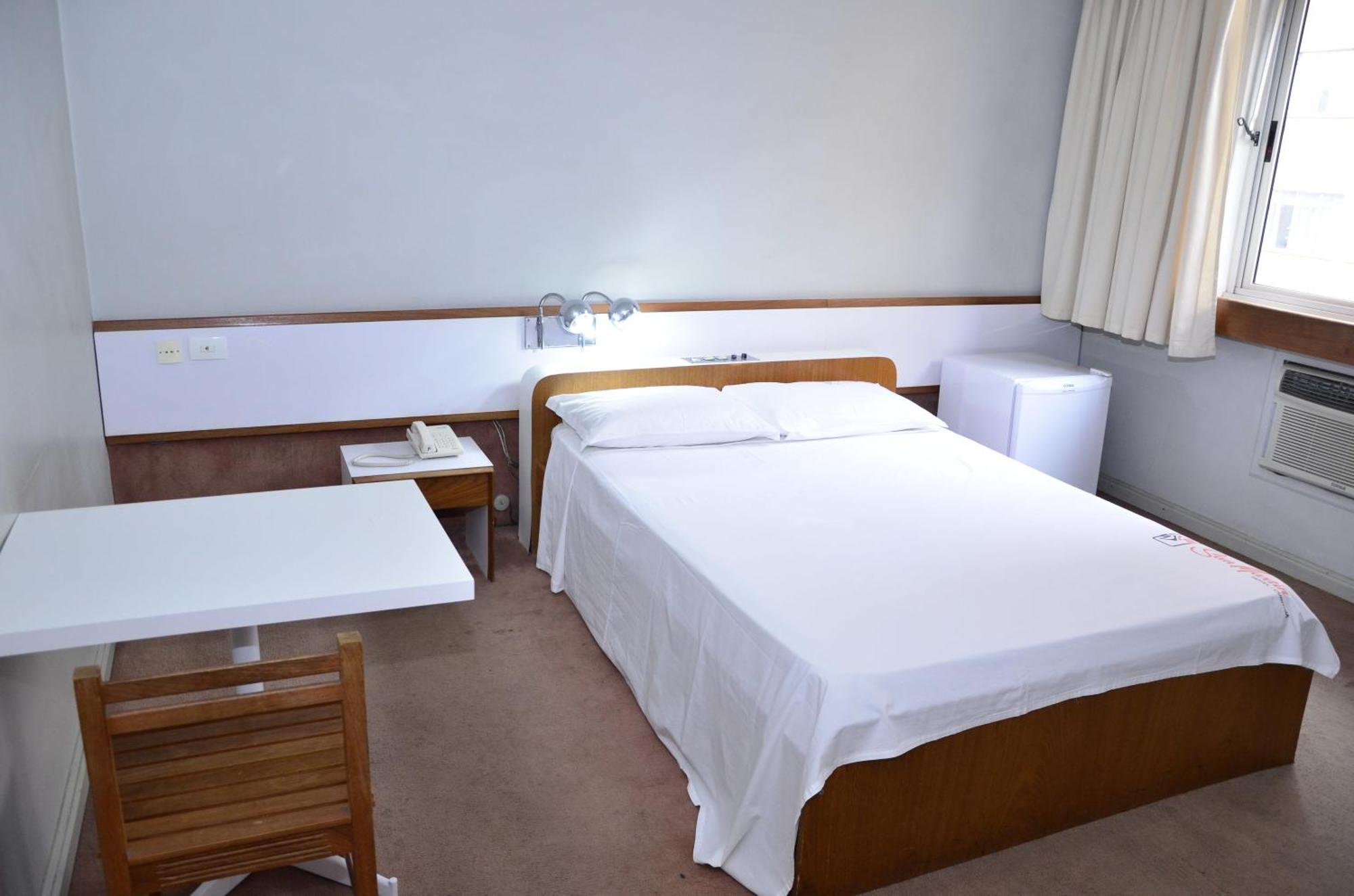 Rede Andrade San Martin Otel Curitiba Oda fotoğraf
